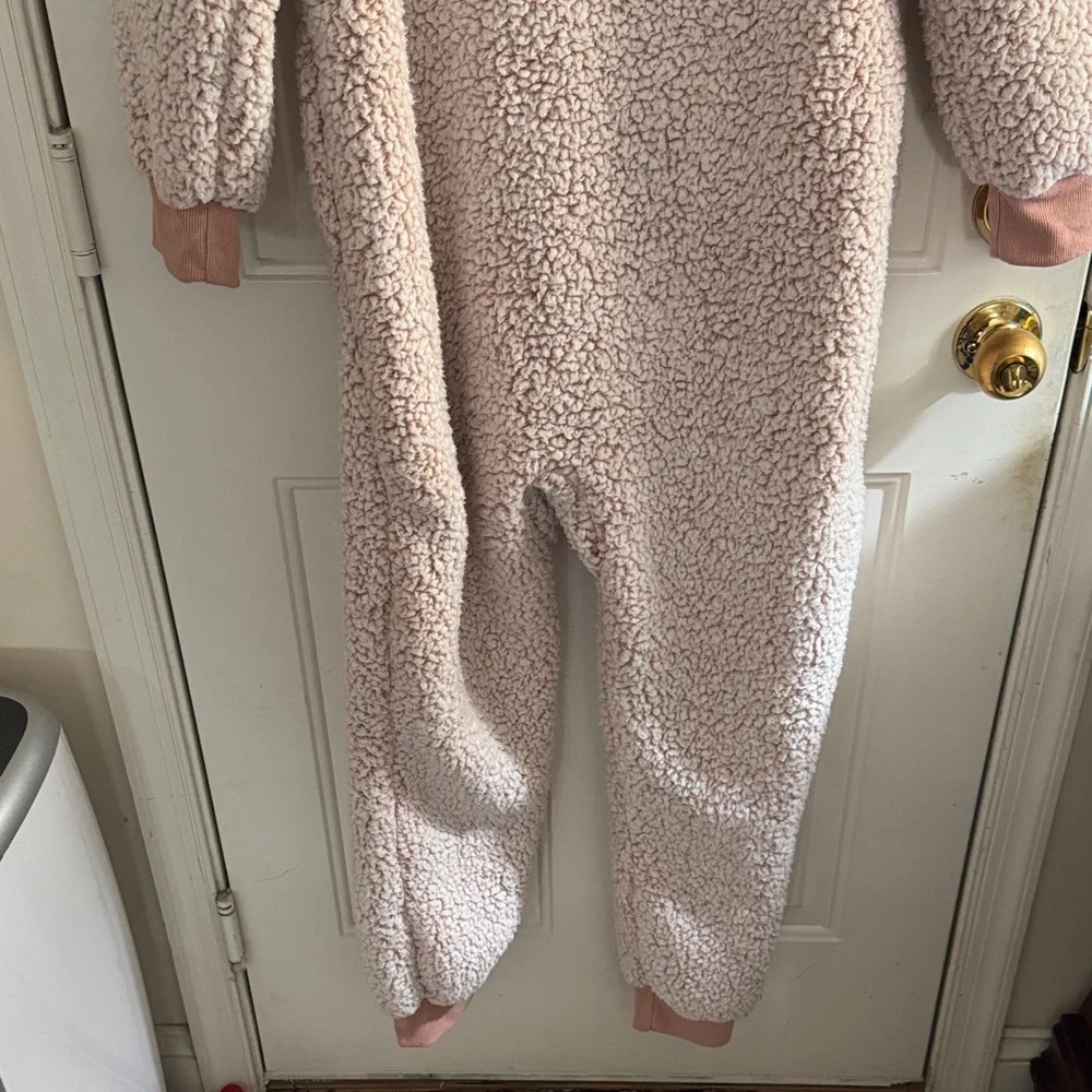 Cozy Pink Sherpa Hoodie - Picture 6 of 9